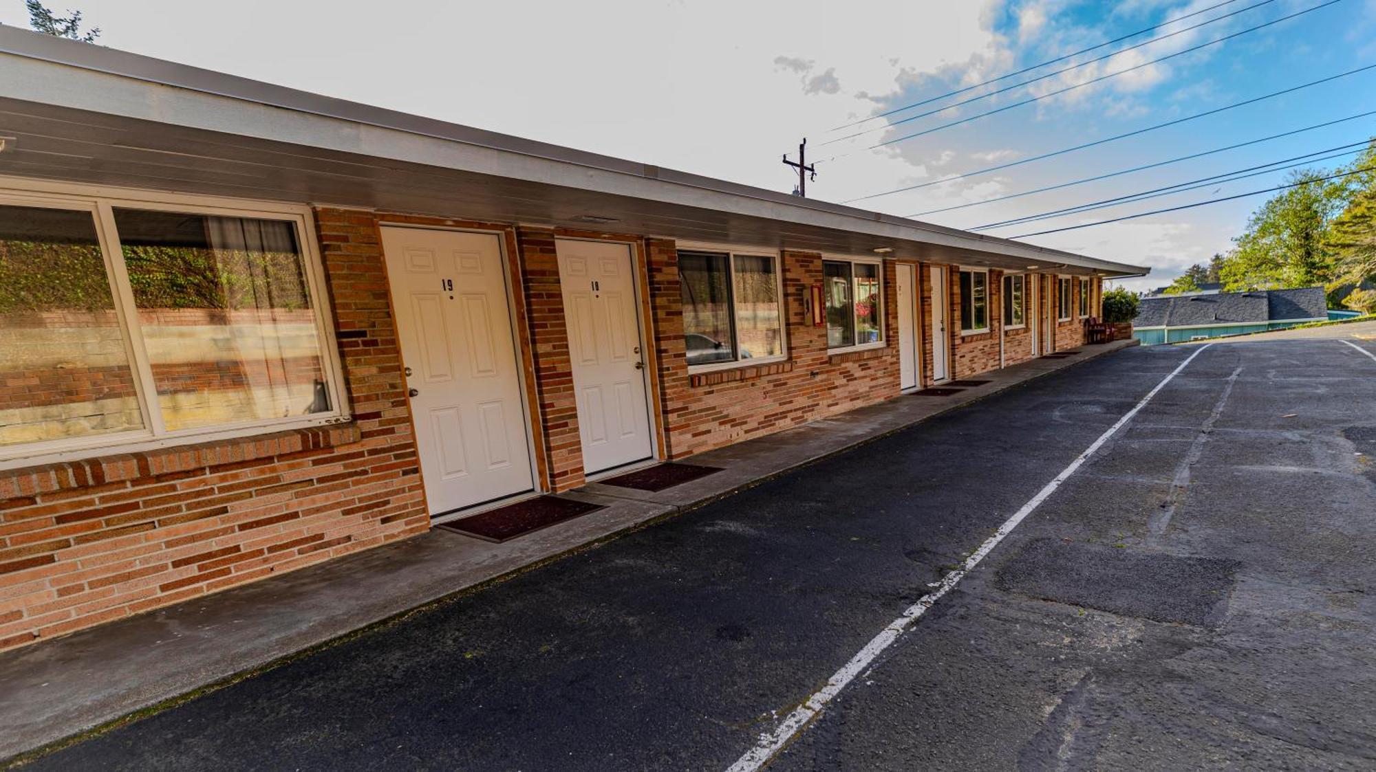 Four Winds Motel Depoe Bay Eksteriør billede
