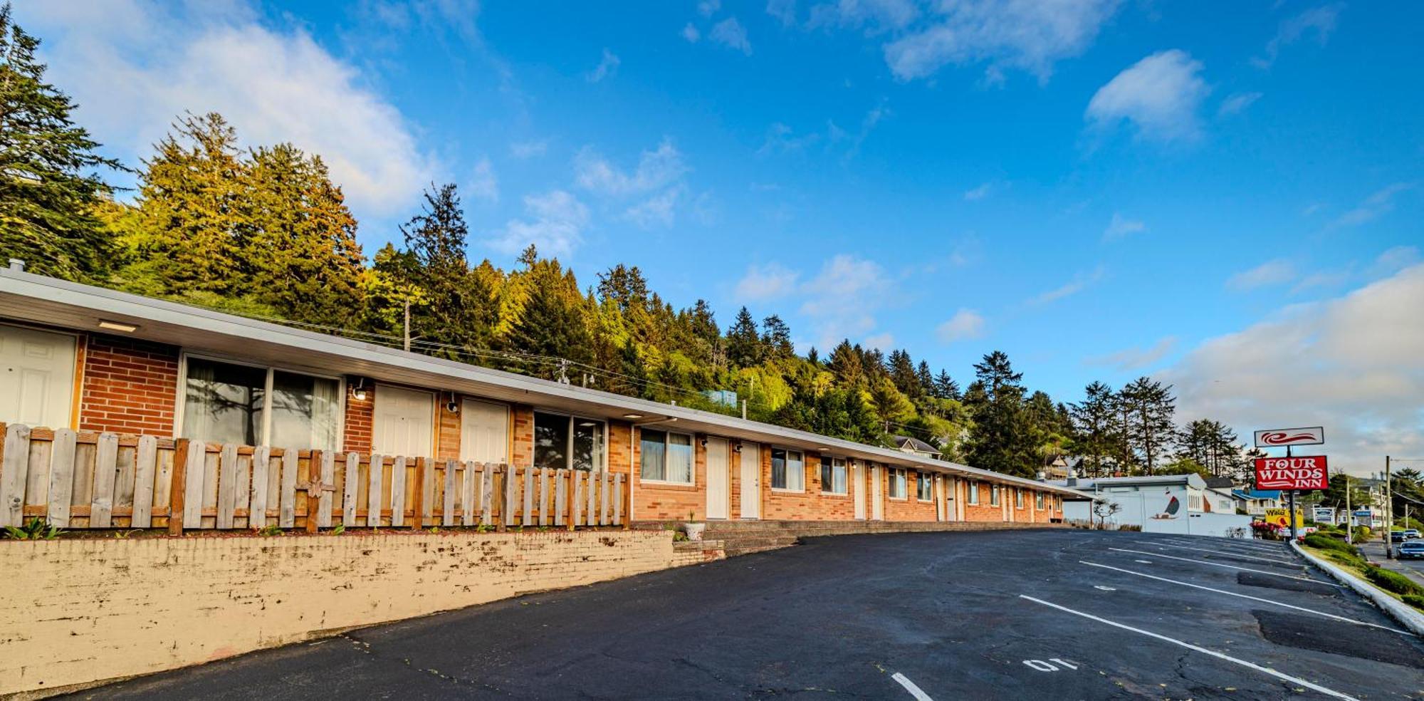 Four Winds Motel Depoe Bay Eksteriør billede