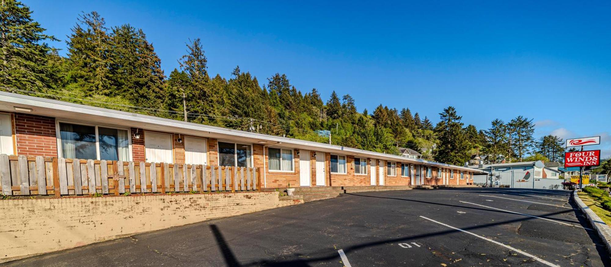 Four Winds Motel Depoe Bay Eksteriør billede